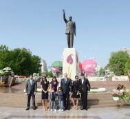 A Holiday of Flowers takes place in Baku