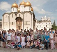 Following the initiative of Leyla Aliyeva, a group of children visited the Kremlin Church square in Moscow